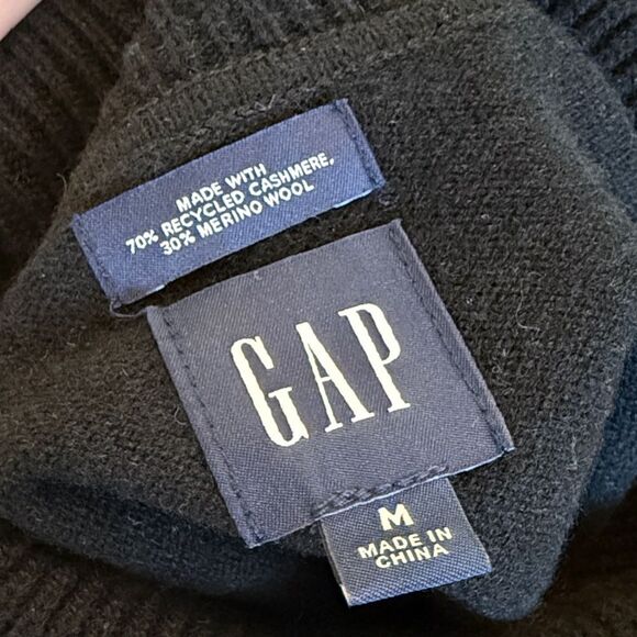 GAP True Black Recycled Cashmere Turtleneck Sweater size medium - Picture 6 of 10